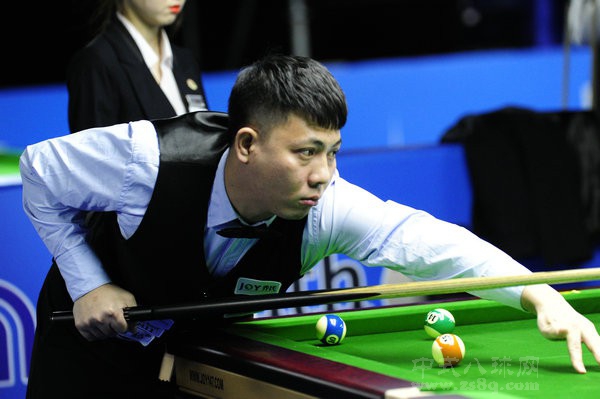 众多高手中 众多高手中